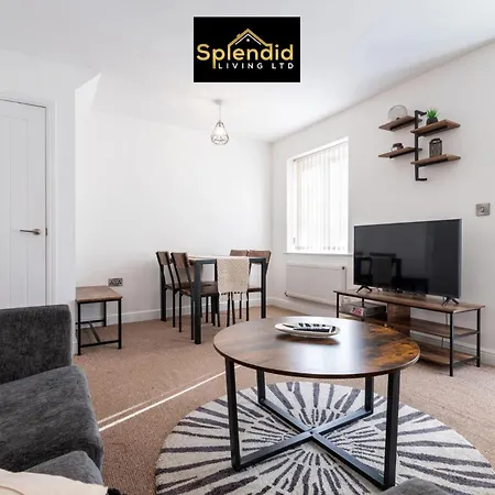 Parking - Spacious - Smart Tv - Self Checkin - Garden - King Derby Exterior photo